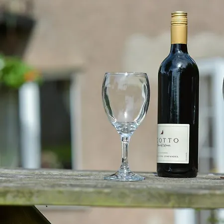 Country Ξενοδοχείο 3*