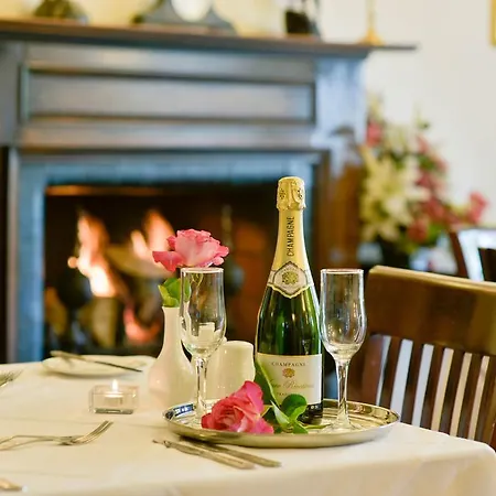 Country Hotel