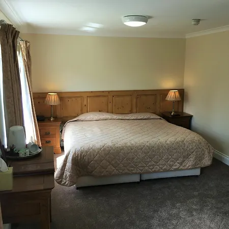 Country Hotel