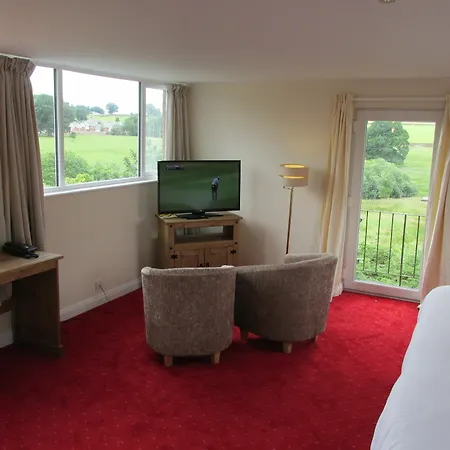 Country Hotel 3*